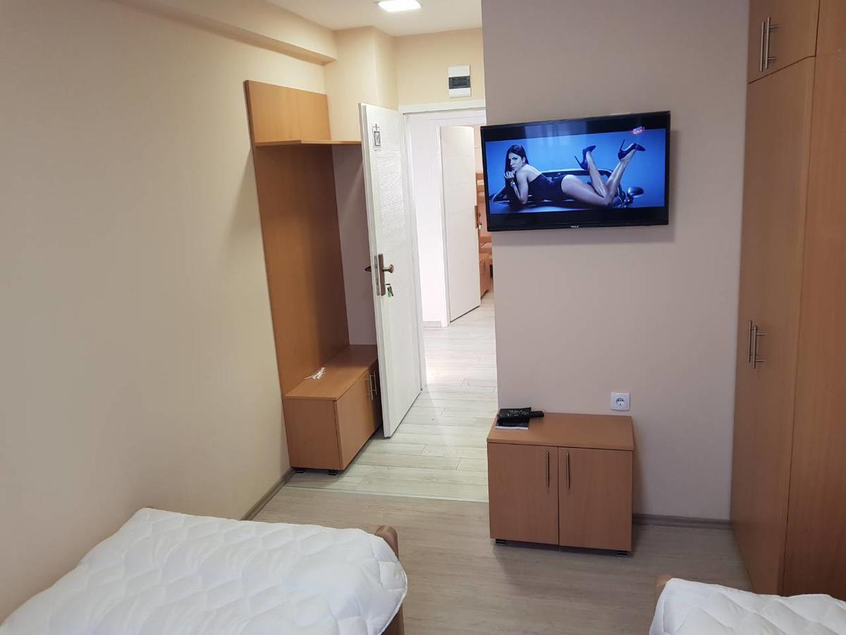 City Hostel Banja Luka Esterno foto
