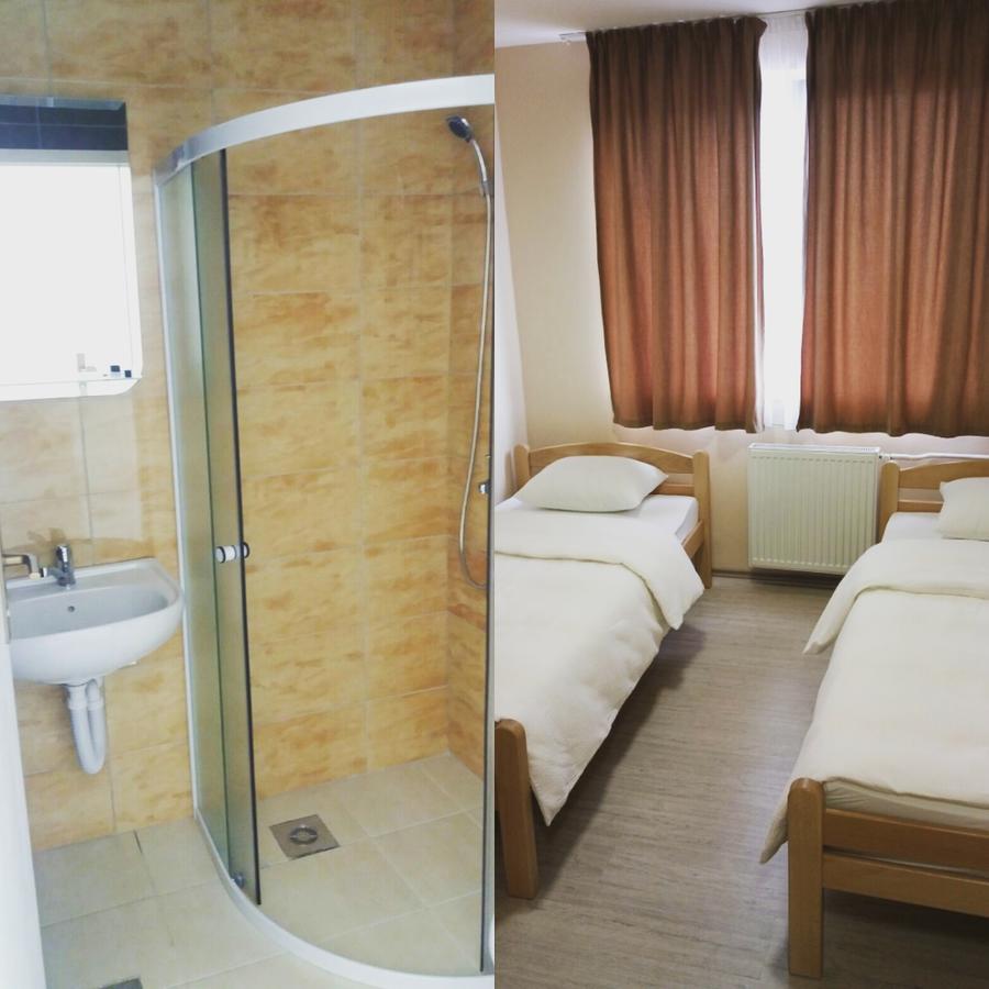 City Hostel Banja Luka Esterno foto
